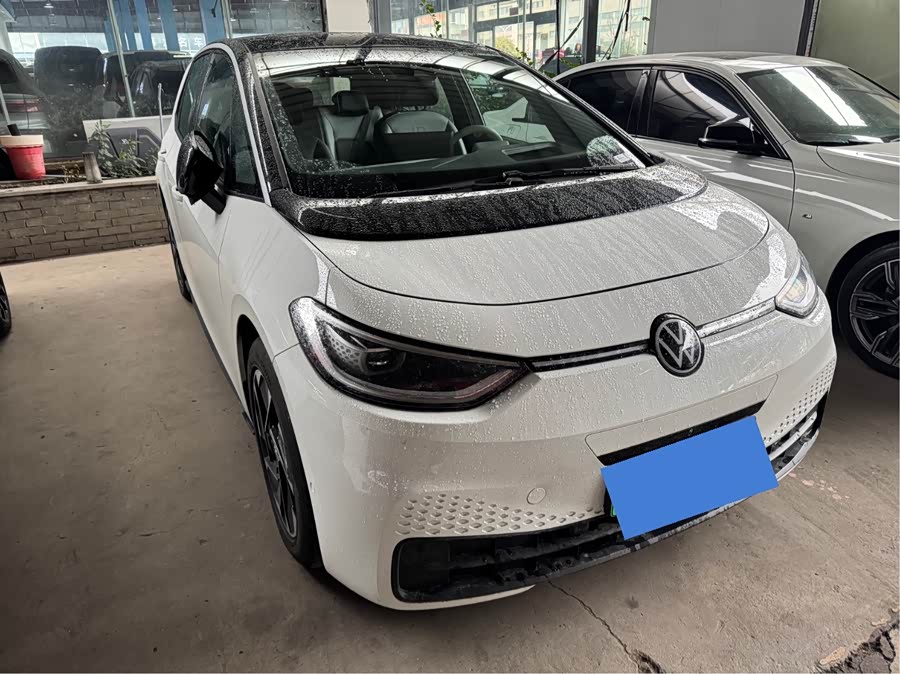 Volkswagen ID.3 2024 immagine di auto #4