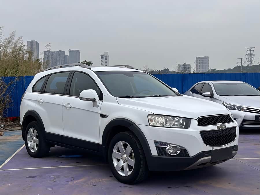 Chevrolet Captiva 2013 car image #4