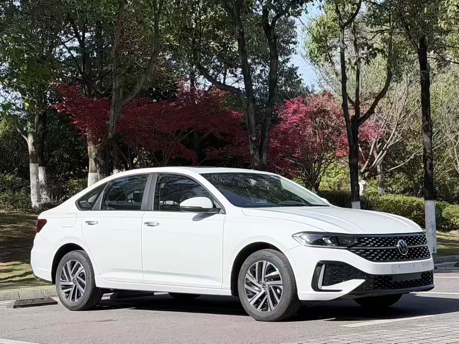 Volkswagen Lavida 2017 car image #4