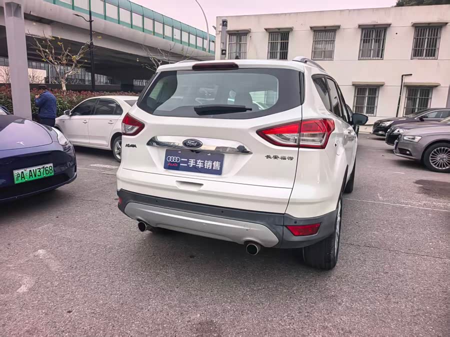 Ford Kuga 2015 car image #4