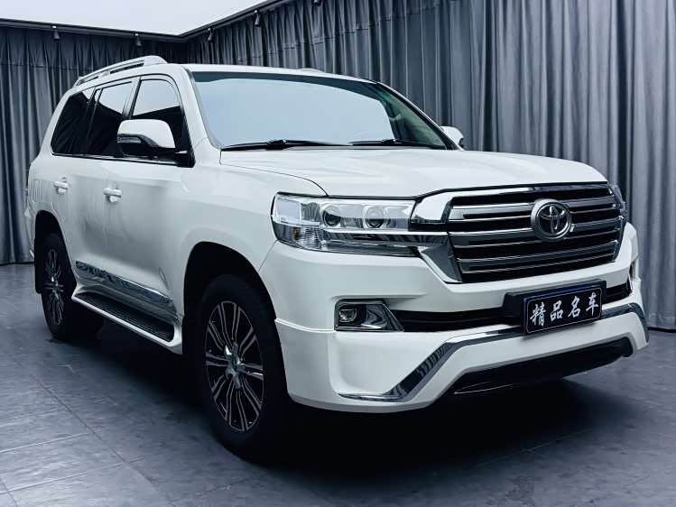 Toyota Land Cruiser 2010 #4 Toyota Land Cruiser 2010 car image #4