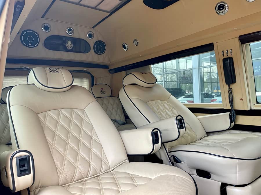 Ford E350 2013 imagen de coche #4