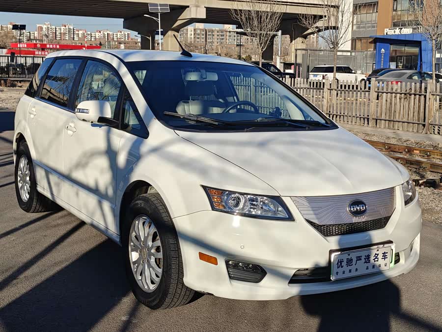 BYD e6 2015 car image #4