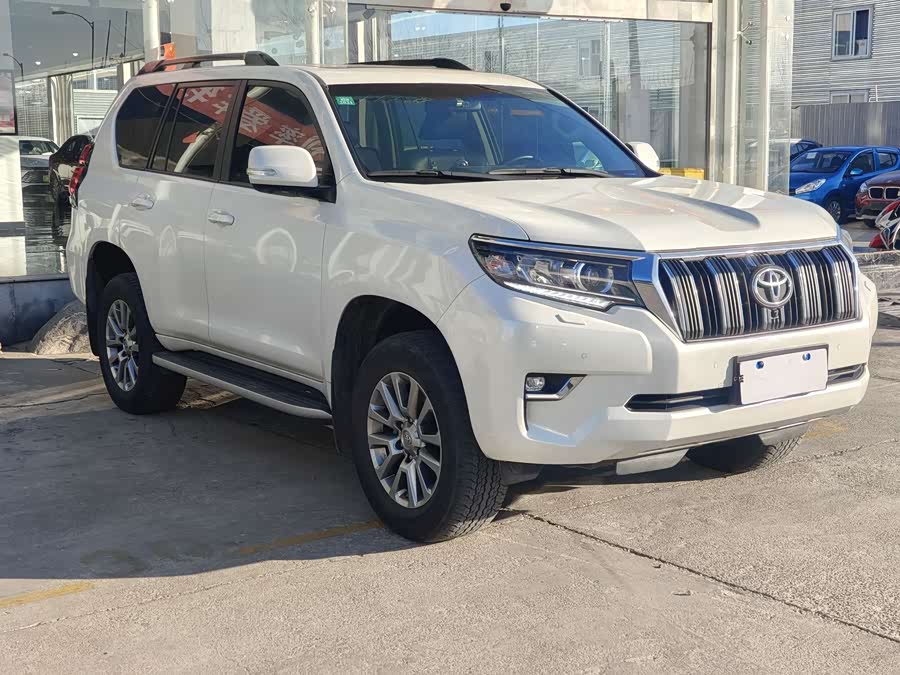 Toyota Land Cruiser Prado 2019 #4 Toyota Land Cruiser Prado 2019 car image #4