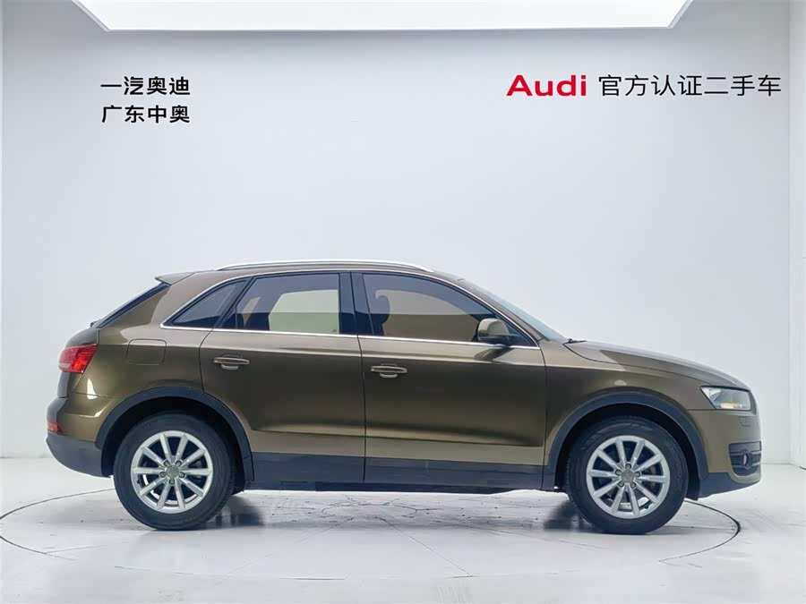 Audi Q3 2015 car image #4