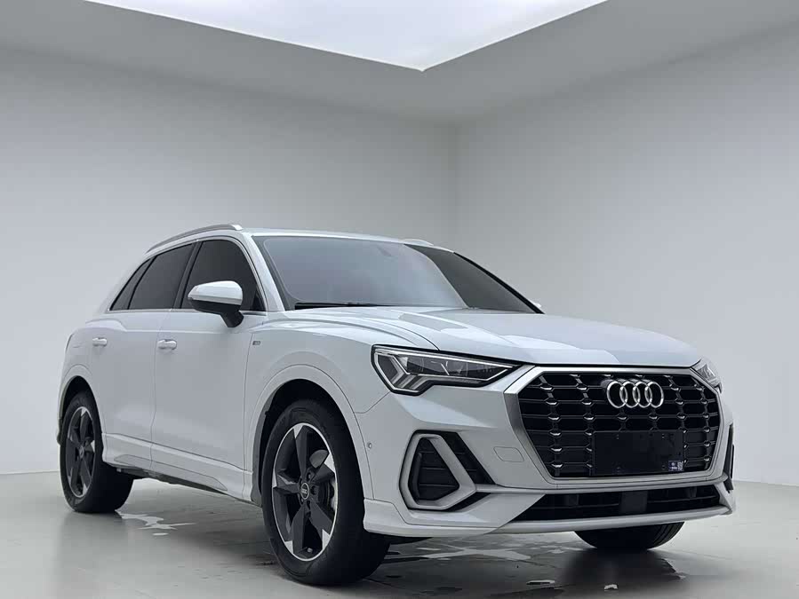 Audi Q3 2022 #4 Audi Q3 2022 car image #4