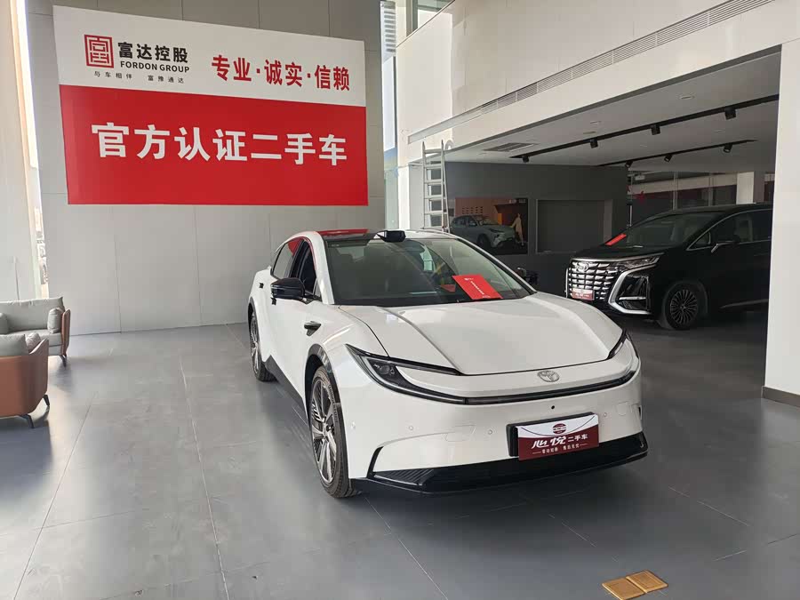 Toyota bZ5 2025 #4 Toyota bZ5 2025 car image #4