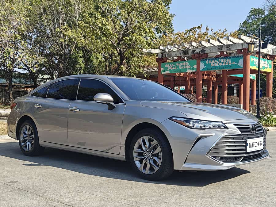 Toyota Avalon 2021 car image #4