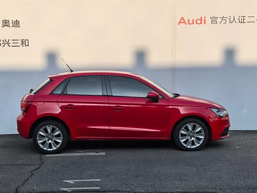 Audi A1 2015 car image #4
