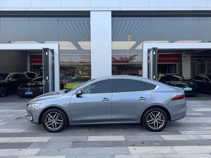 BYD Qin Plus 2023 #4 BYD Qin Plus 2023 car image #4