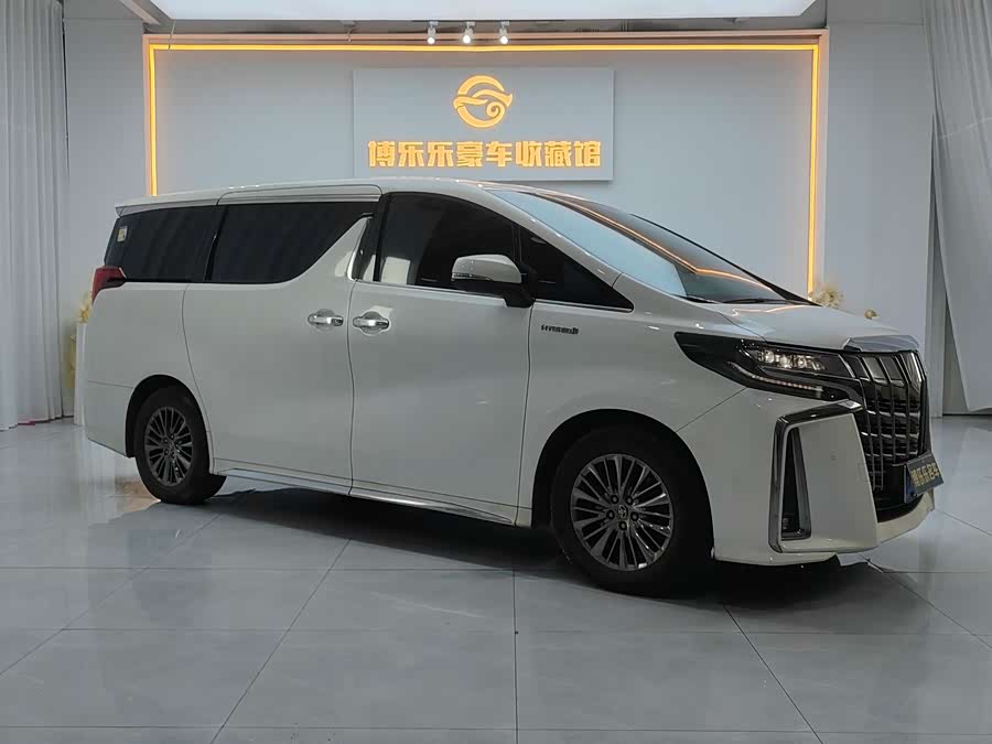 Toyota Alphard 2023 car image #4