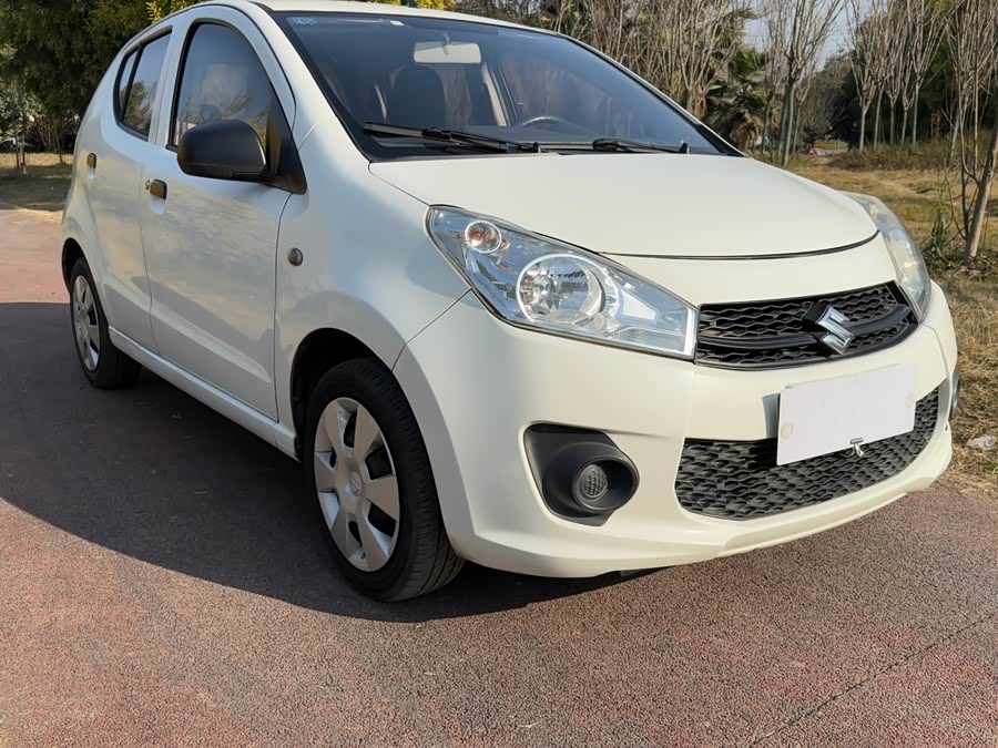 Suzuki 2013 car image #4