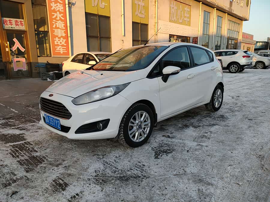 Ford Fiesta 2015 #4 Ford Fiesta 2015 immagine di auto #4