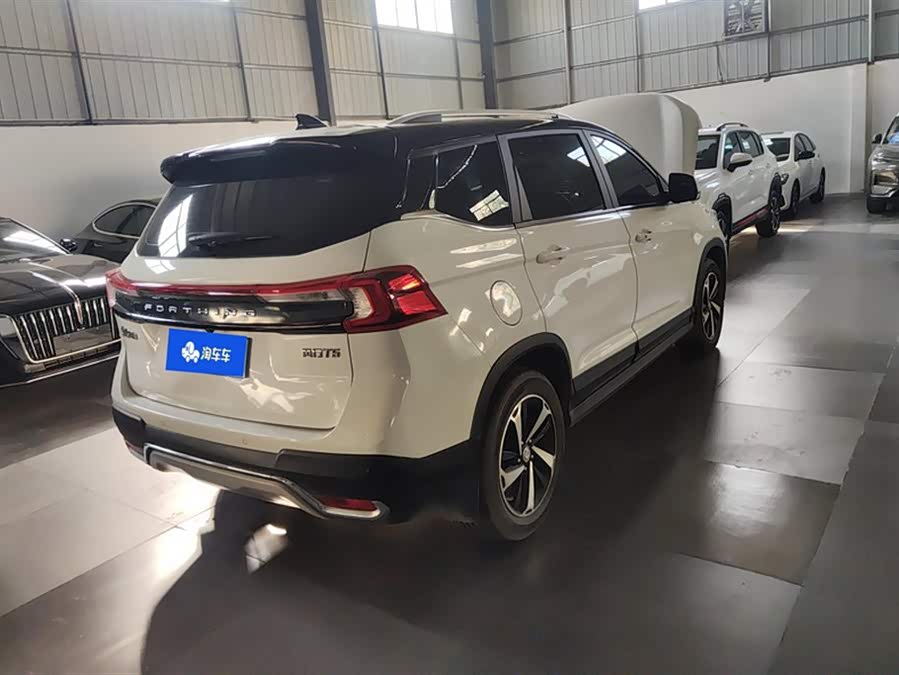 Forthing T5 2019 imagen de coche #4