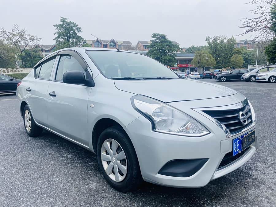 Nissan Sunny 2016 #4 Nissan Sunny 2016 car image #4