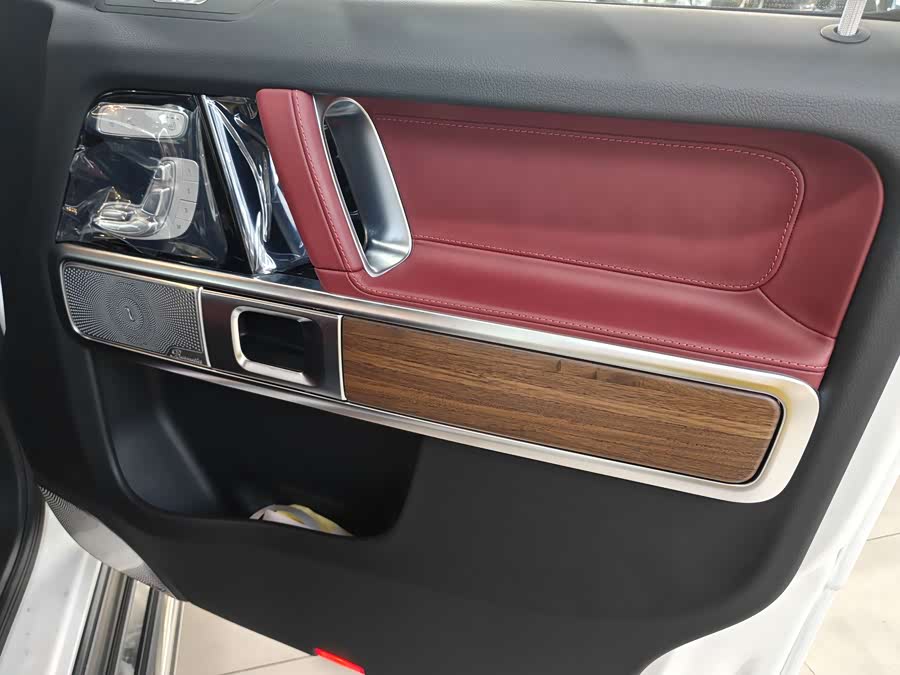 Mercedes-Benz car image #4