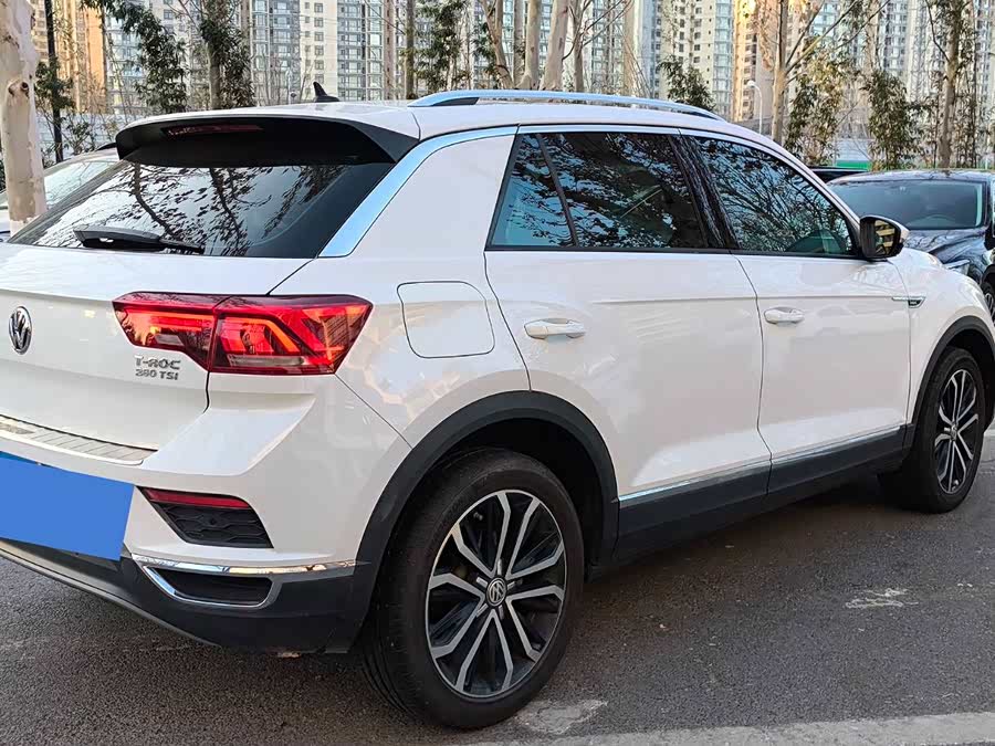 Volkswagen T-Roc 2019 car image #4