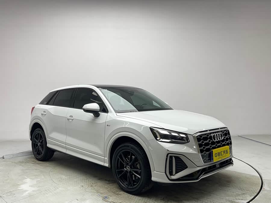 Audi Q2L 2023 car image #4