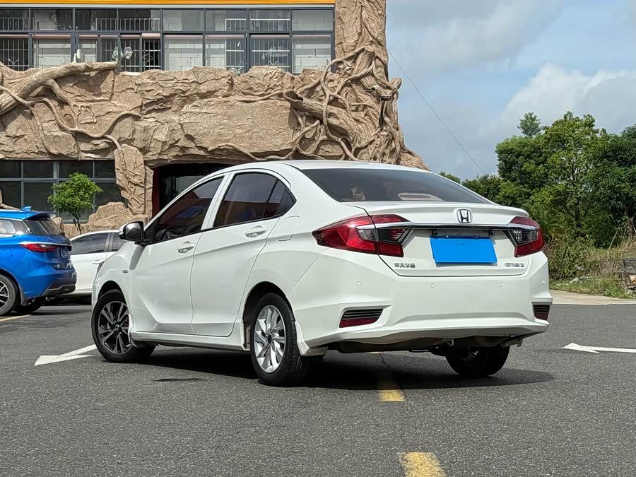 Honda Greiz 2018 car image #4