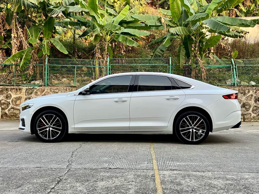 GEELY Preface 2022 #4 GEELY Preface 2022 car image #4