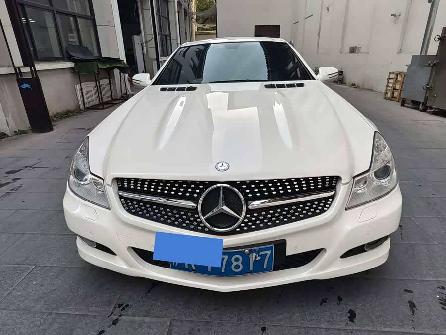 Mercedes-Benz SL Class 2010 car image #4