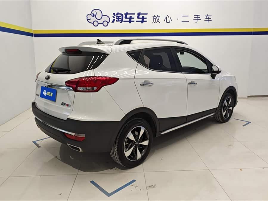 JAC 2018 car image #4