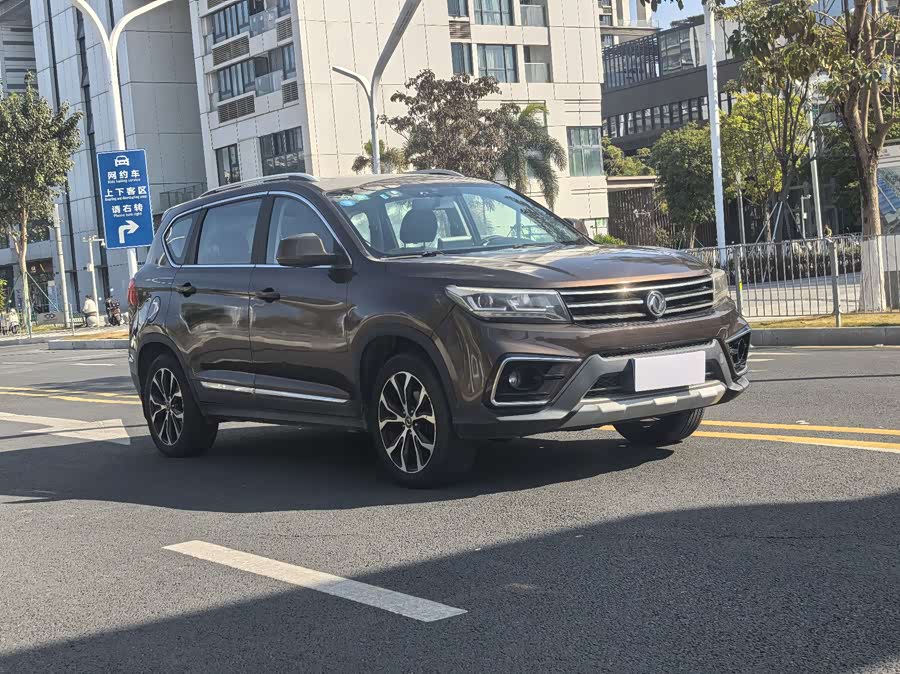 Forthing JOYEAR X5 2019 صورة سيارة #4