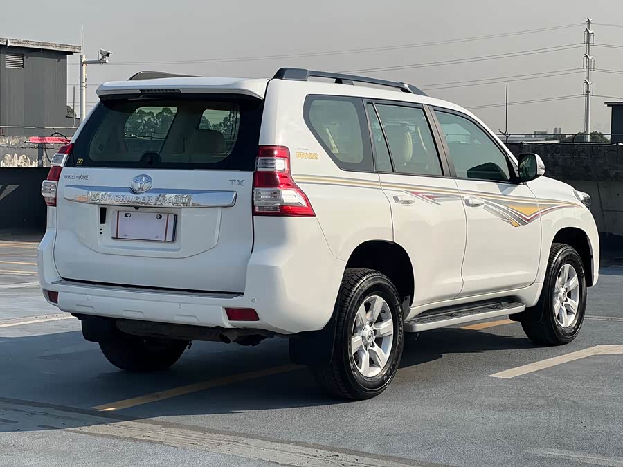 Toyota Land Cruiser Prado 2015 #4 Toyota Land Cruiser Prado 2015 car image #4