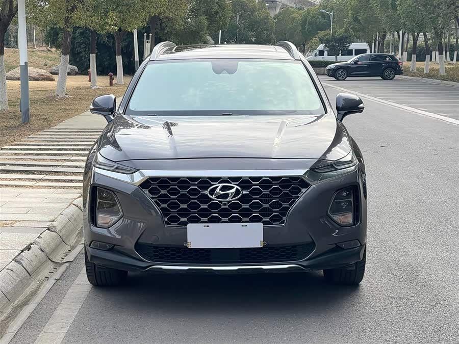 Hyundai Santa Fe 2021 car image #4