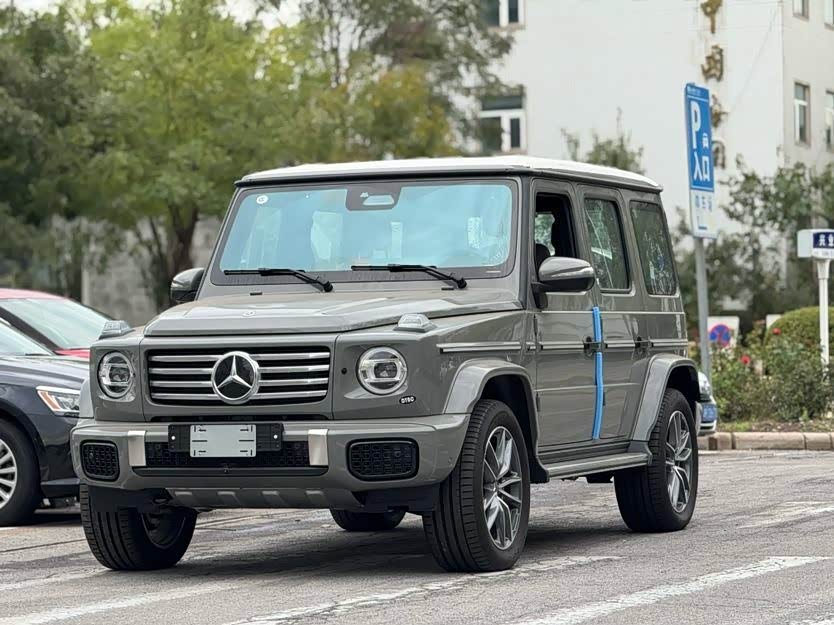 Mercedes-Benz car image #4