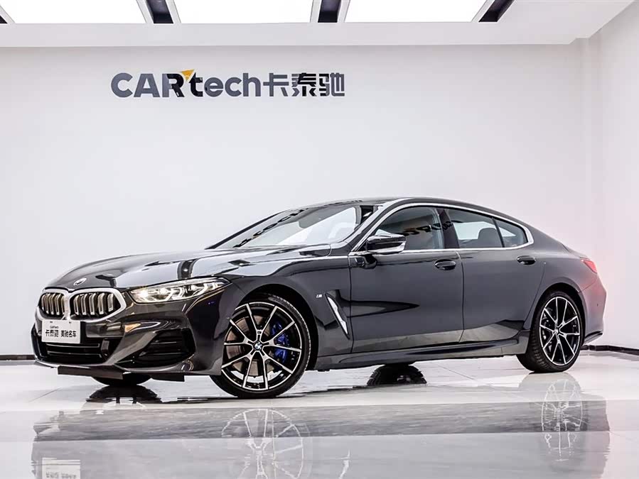 BMW 8 Series 2023 immagine di auto #4
