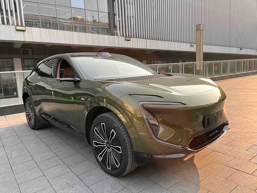 Avatr 07 2024 car image #4