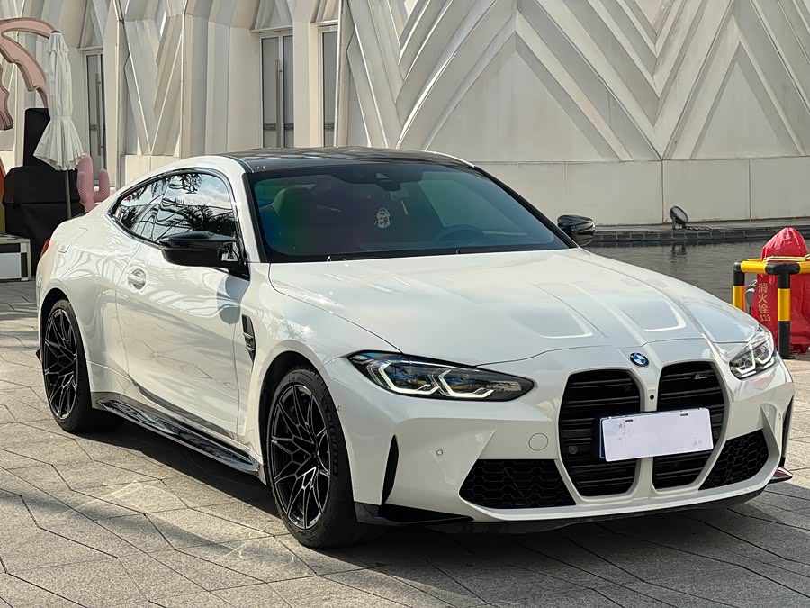 BMW M4 2024 car image #4