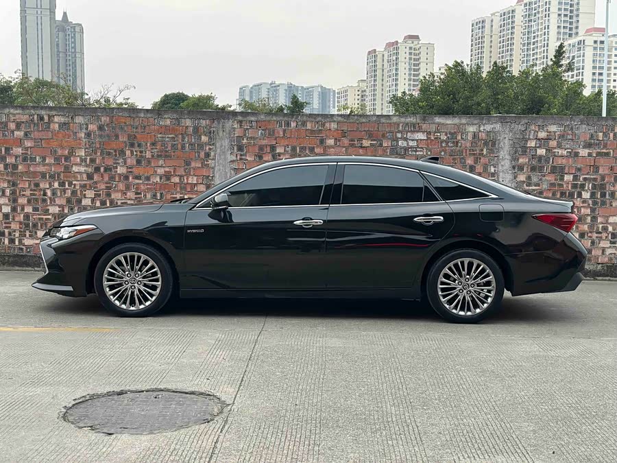 Toyota Avalon 2021 car image #4