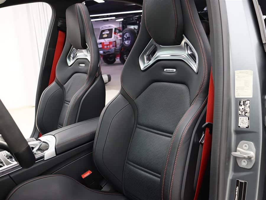 Mercedes-Benz C AMG 2018 immagine di auto #4