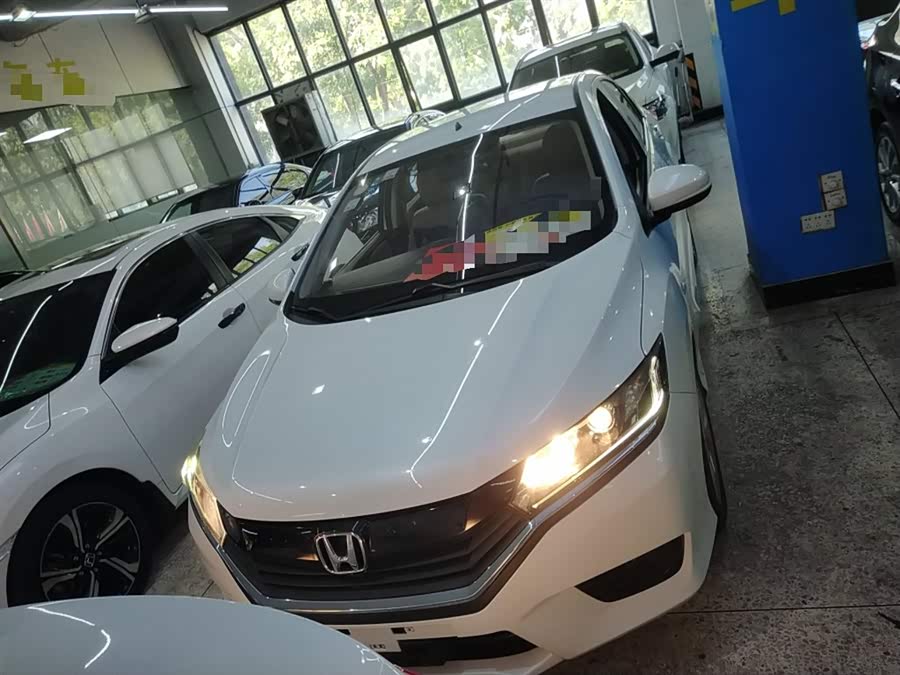 Honda Greiz 2018 изображение автомобиля #4