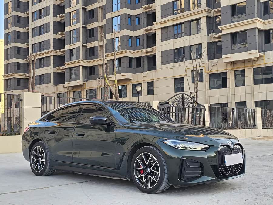 BMW i4 2022 car image #4