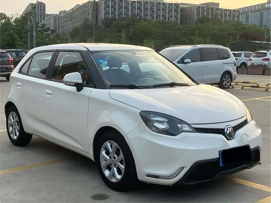 MG 3 2015 car image #4