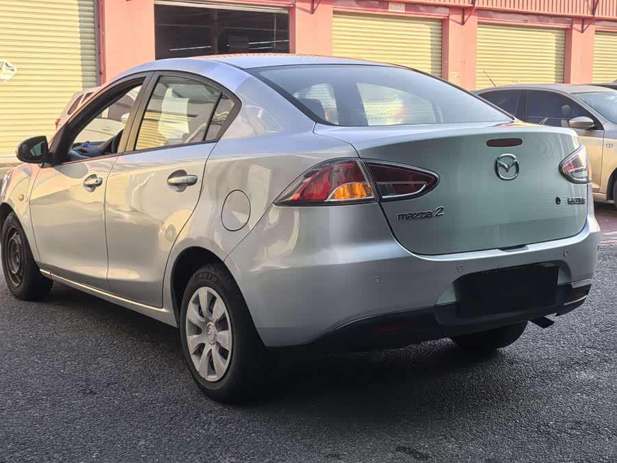 Mazda 2 Sedan 2008 صورة سيارة #4