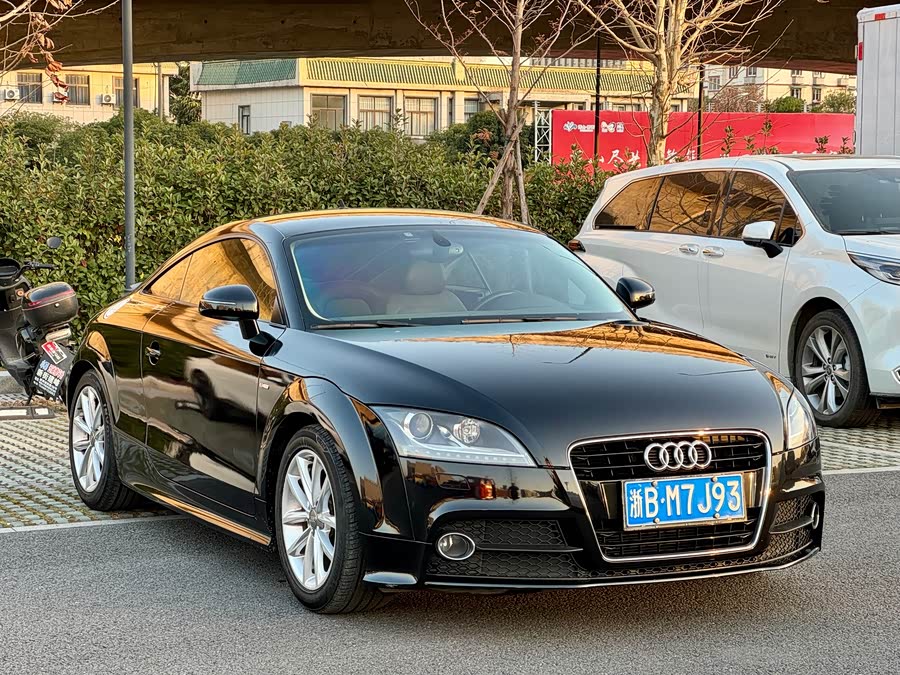 Audi TT 2013 #4 Audi TT 2013 car image #4