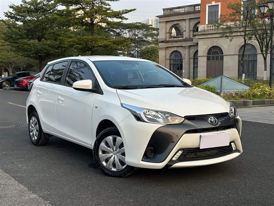 Toyota Yaris L Zhixuan 2022 #4 Toyota Yaris L Zhixuan 2022 car image #4