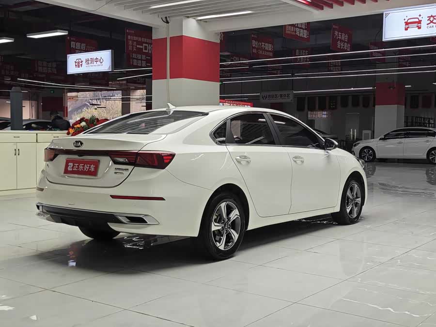 Kia K3 2019 car image #4