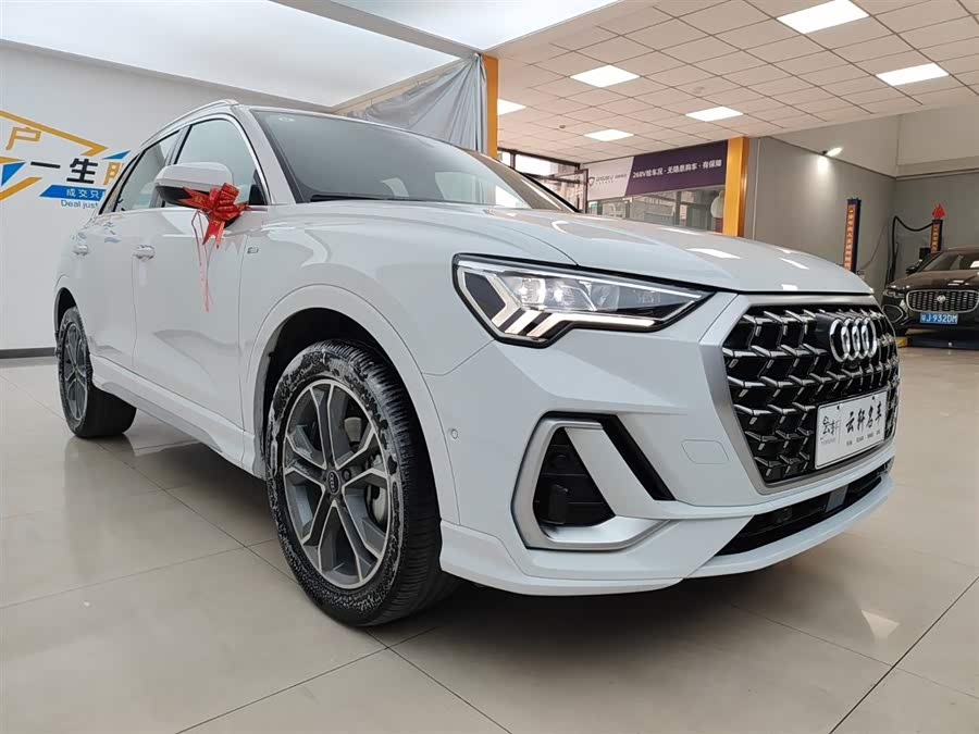 Audi Q3 2024 #4 Audi Q3 2024 car image #4