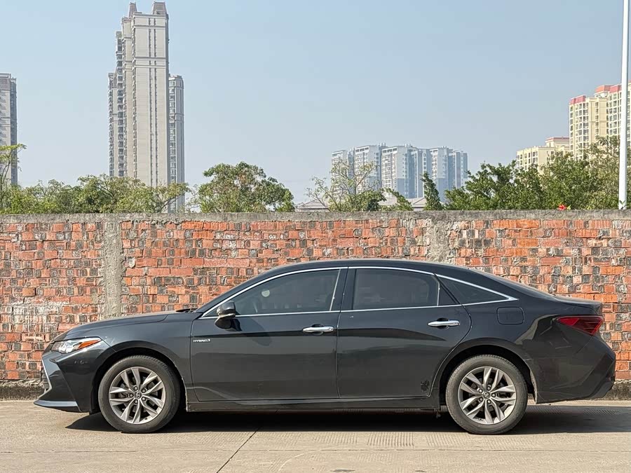 Toyota Avalon 2021 car image #4