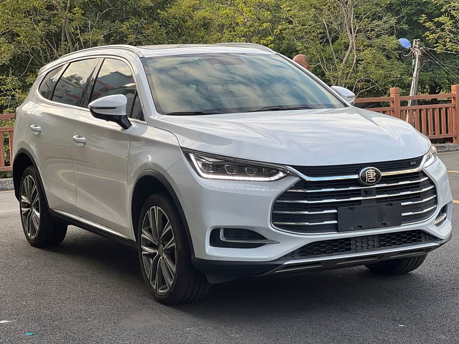 BYD Tang 2019 #4 BYD Tang 2019 car image #4