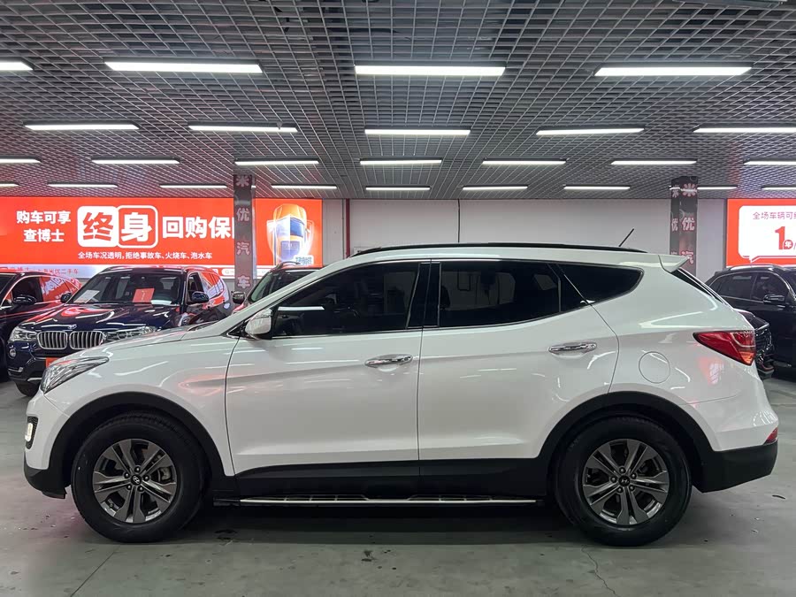 Hyundai Santa Fe 2014 #4 Hyundai Santa Fe 2014 car image #4