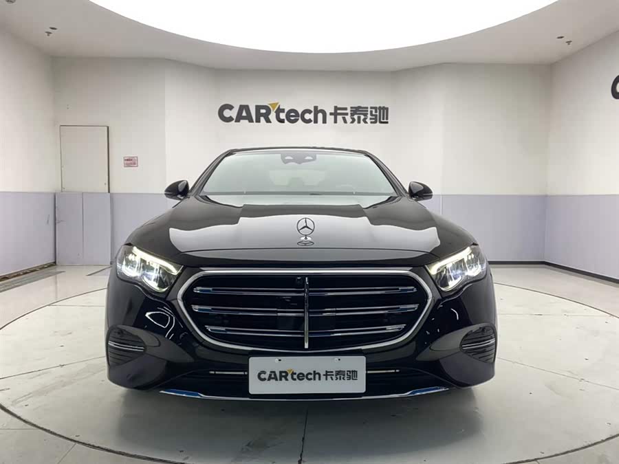 Mercedes-Benz E Class 2025 car image #4