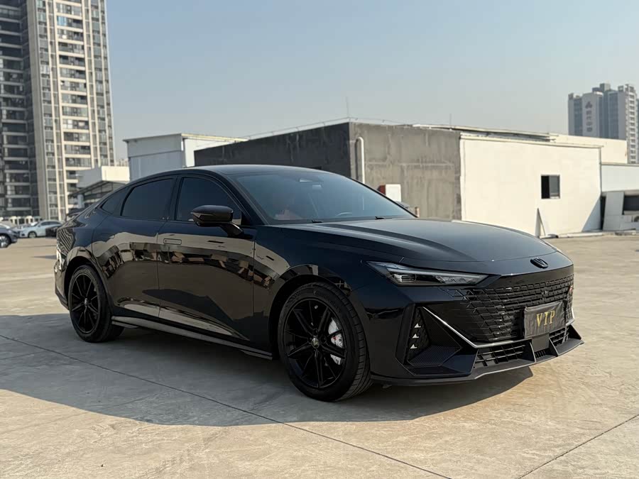 Changan UNI-V 2022 صورة سيارة #4