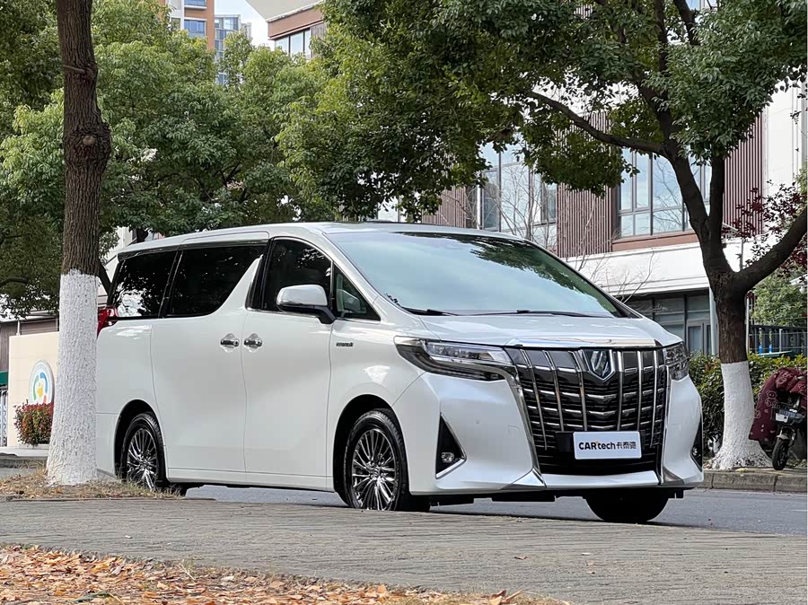 Toyota Alphard 2021 #4 Toyota Alphard 2021 car image #4