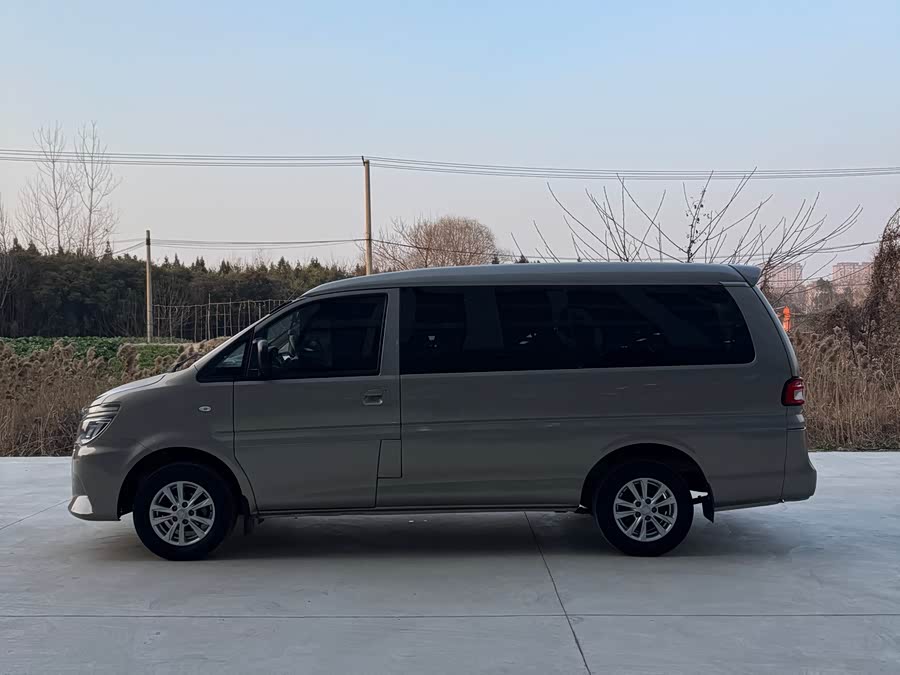 Forthing Lingzhi 2020 #4 Forthing Lingzhi 2020 immagine di auto #4